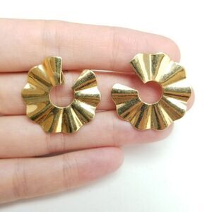 Vintage Wavy Gold Tone Circle Stud Earrings, Fun Shiny Ripple Design